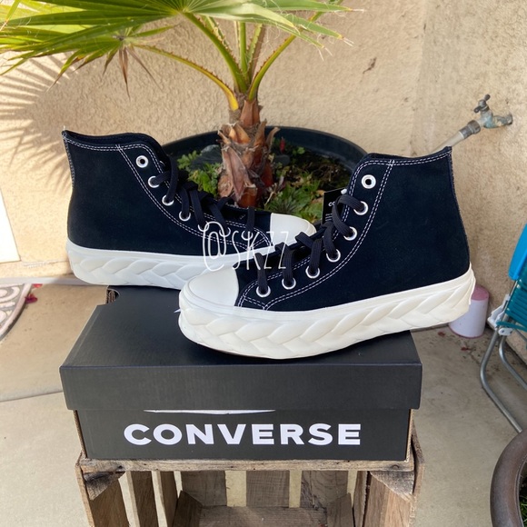 Converse Suede Cable Platforms - Picture 2 of 5